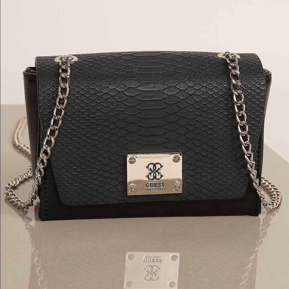 Guess purse to.go